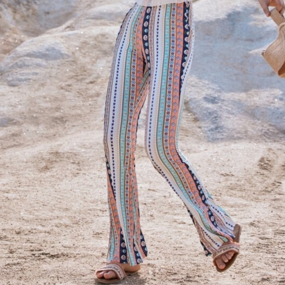 5️⃣ for 2️⃣5️⃣ Tribal Bell Bottoms | Multicolor Boho Hippie Style, Size 0XL - Picture 4 of 5